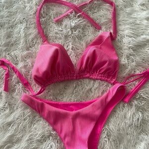 Luli fama.  Hot pink top XXL top / Meduim bottom